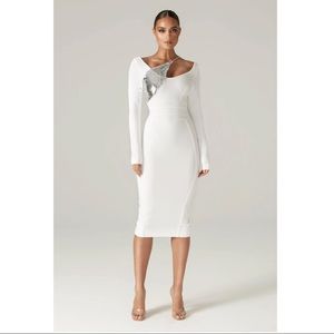 Gorgeous white midi dress!